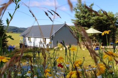 Stilvolle, geräumige Lodge mit Panoramablick, idealer Ausgangspunkt für Loch Ness