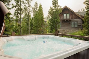 Powder Ridge Cabin Oglala 9