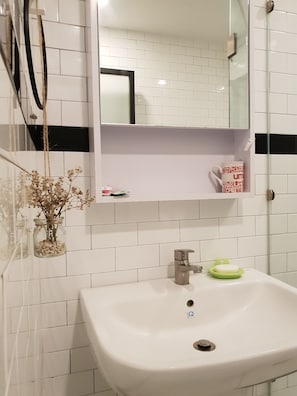 Apartment 2 bedroom in District 3 MinSA