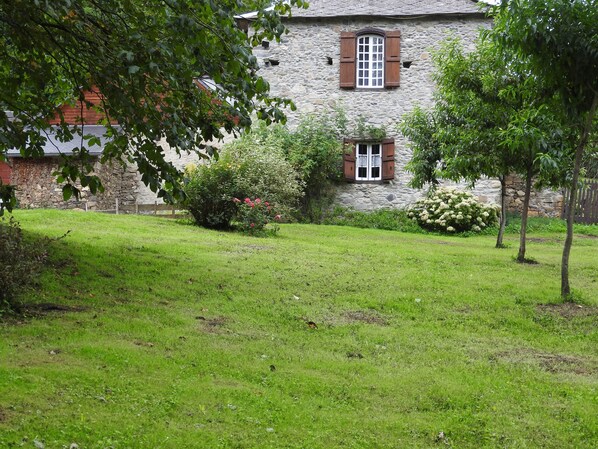 façade côté jardin exposée à l'est