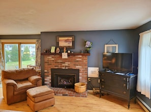 Gas Fireplace too