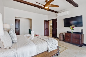 Master bedroom (1st floor) features a king bed
