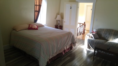 Montague room for rent on Ocean Front