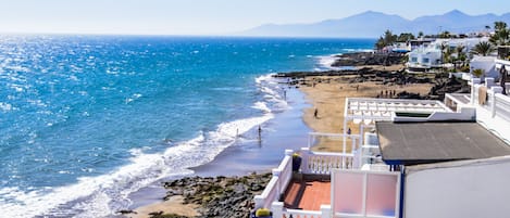 Vue sur la plage ou l’océan