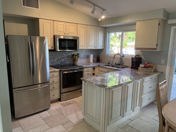 New kitchen and appliances