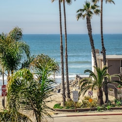 Close-up photo of the ocean view from the balcony.