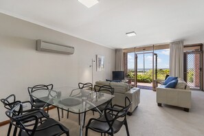 The apartment is easily accessible with no stairs, ideal for families with children, older guests, or those with mobility needs.