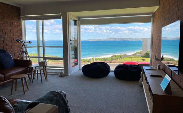 Premium Views & Wildlife Watching. Spectacular views of surfers, dolphins, sea lions, and seasonal whale sightings.