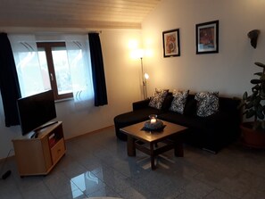 Ferienwohnung 2 im Altmühltal-Wohnzimmer/ Küche