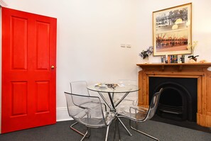 Cecil Mansions - 