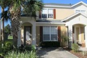 Wonderful end unit townhome