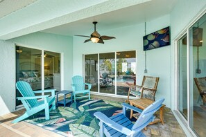 Private Patio | Outdoor TV | Outdoor Seating | Smart TV