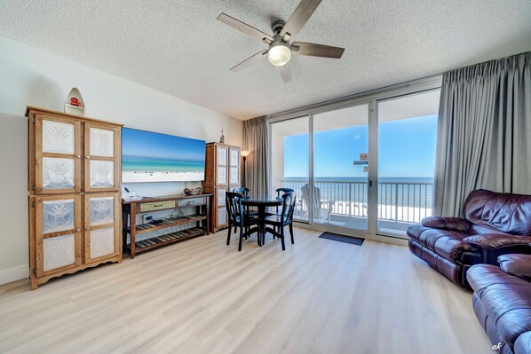 Living room facing the beach.