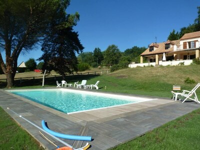 Charmante Villa mit Panoramablick auf das Tal der Dordogne