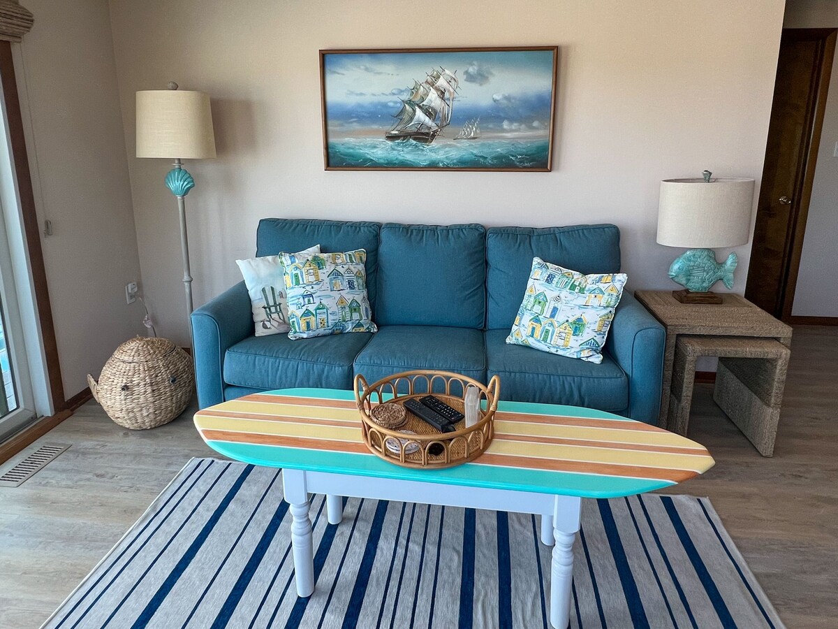 Oceanfront LBI Beach House, Sleeps 12+, Private Access To Beach