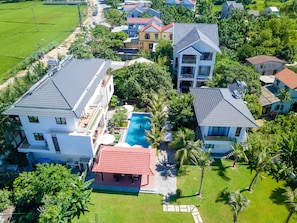 King Suite Pool View - Nature Retreat