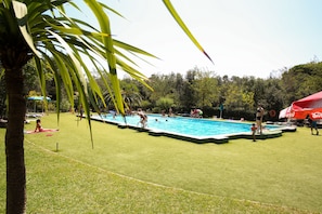 Piscina all'aperto