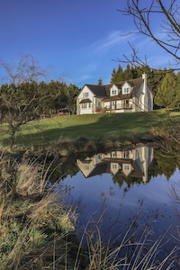 ALNWOOD Stunning new build set in private woodland