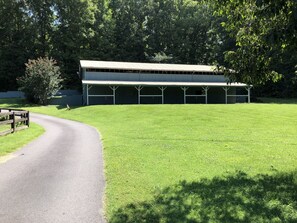 Horse barn at Sunset View Estate.