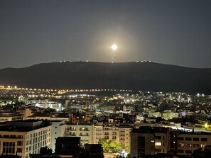 night view of east Athens and the mountain
