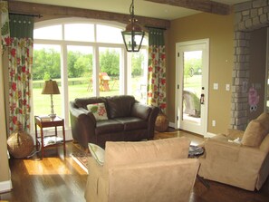 Sitting area next to kitchen