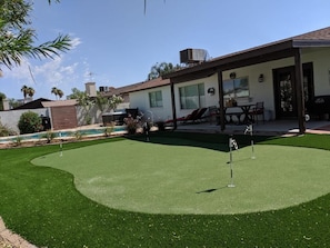 4 hole putting green