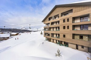 Holiday Home Exterior [winter]