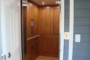 Elevator