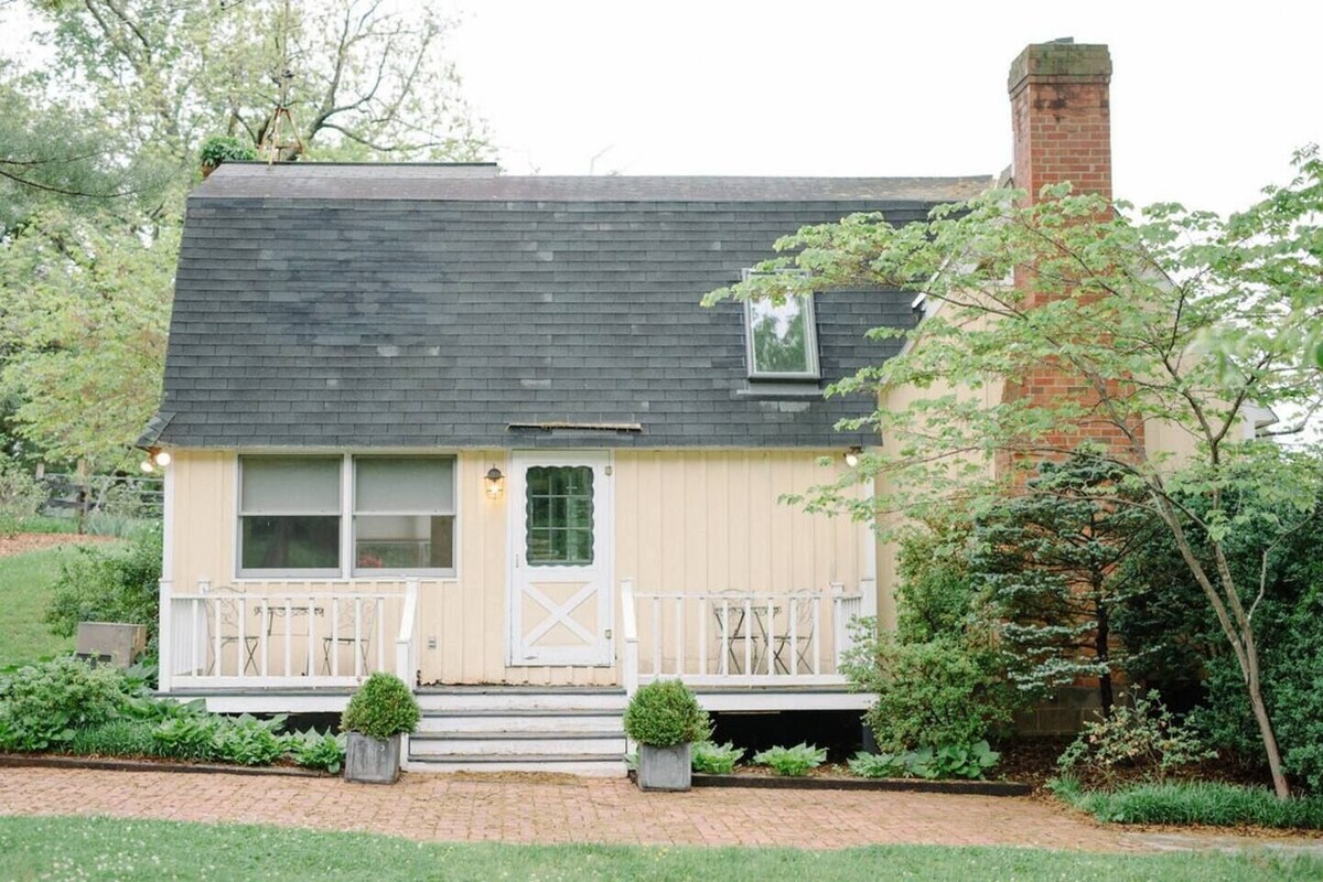 A Charming Estate Cottage at Grelen’s Spotswood Lodge in Central VA