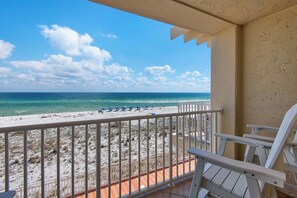 Gorgeous beachfront balcony