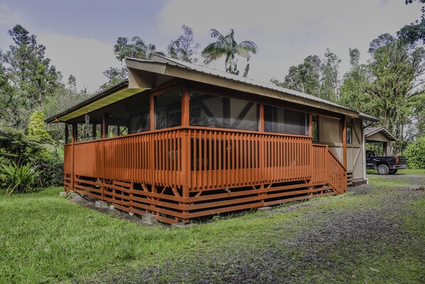 LEHUA LODGE
