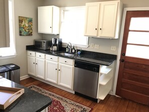 Fully Outfitted Kitchen - microwave, coffee maker, disposal, dishwasher