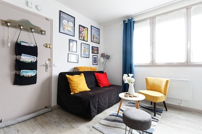 STUDIO COSY AVEC PARKING PRIVE CENTRE VILLE