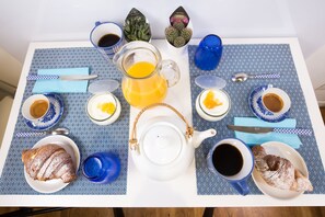 Breakfast meal
