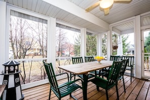 Screened-in porch dining