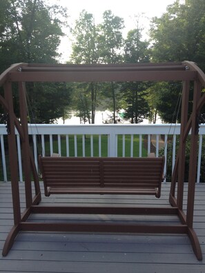 Deck swing