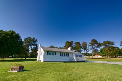 The Roosevelt House  (or for retreats book the whole Caboose Farm compound)