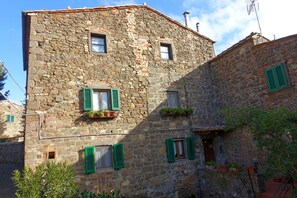 The apartment is locate on the top floor of the building.