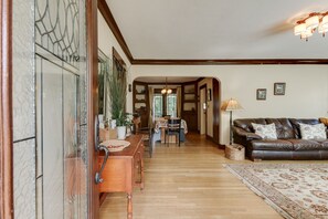 Entry to living room