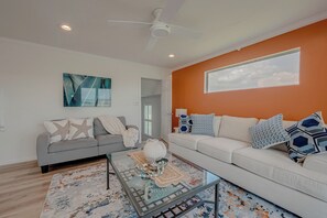 Perfect for Relaxing, with Plenty of Room to Stretch Out