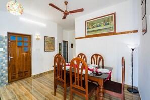 Dining area (Common area).