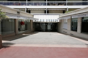 Palais d'Orsay
Prestigious residence in Croisette, Cannes
