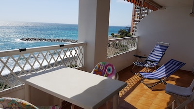 Schöne Strandwohnung "Margarita 1" Playa Velilla, traumhafter Meerblick, 2 Pers.