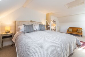 The Tack House, Holkham: Master bedroom with super-king size bed