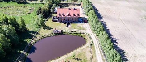 Ferienhaus mit Teich in Szopa (Polen)