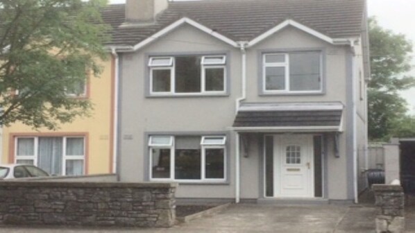 Front of house parking