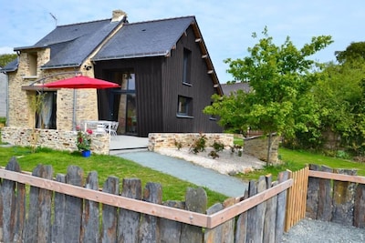 Cottage for 4 to 6 people, near the Gâvre forest, 4,500 acres