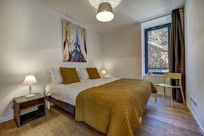 2 bedrooms sleeping up to 4 people (Bedroom 1 shown) 