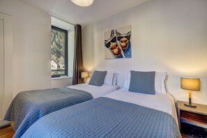 Both of the 2 bedrooms can be double or single beds