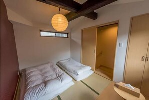 Guest HouseKitano Tenmangu! Full Tatami
